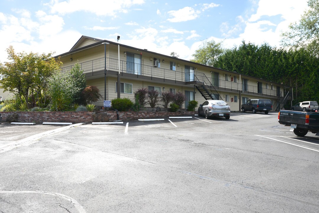 Hillcrest Apartments in Longview, WA - Building Photo