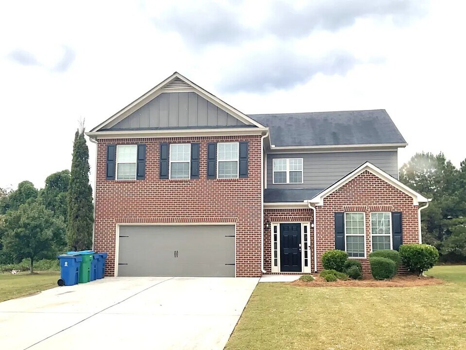 2064 Hydrangea Ln in Austell, GA - Building Photo
