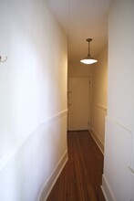 82 W Cedar St in Boston, MA - Building Photo - Building Photo