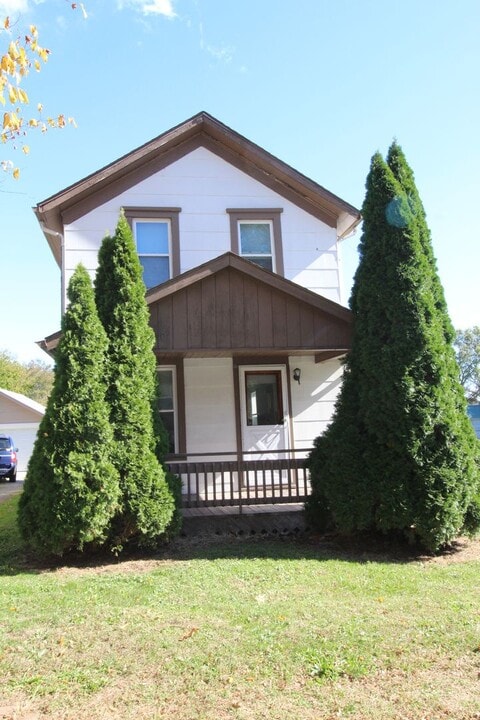 602 Stibbs St in Wooster, OH - Foto de edificio