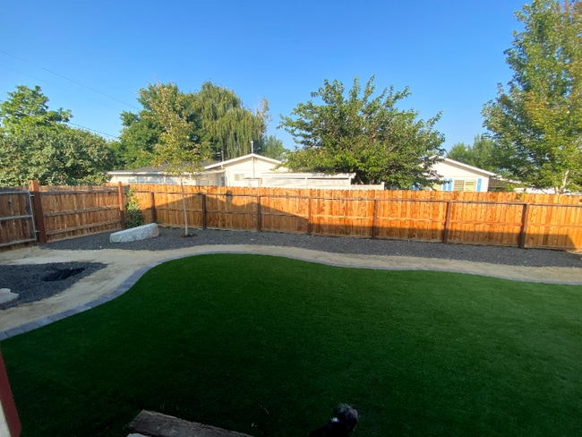 1338 Jobs Peak Dr in Gardnerville, NV - Building Photo - Building Photo