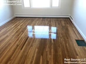 98 Moreland St, Unit 1 in Somerville, MA - Building Photo - Building Photo