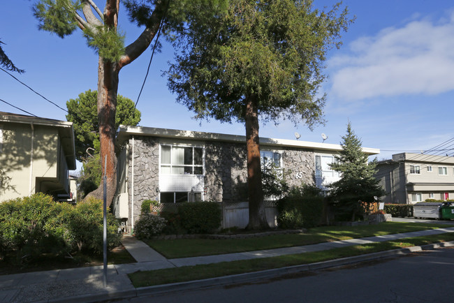 65 Glen Eyrie Ave in San Jose, CA - Foto de edificio - Building Photo