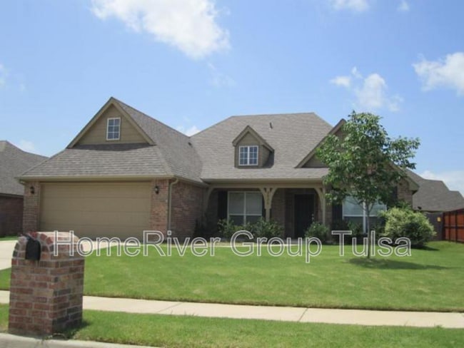 property at 3520 West 106th St S