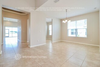 34196 Astoria Cir in Zephyrhills, FL - Building Photo - Building Photo