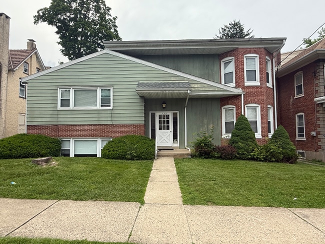 property at 232 S Wyomissing Ave