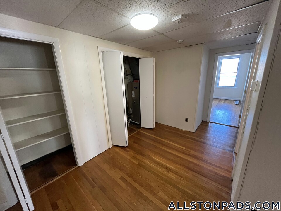 1133 Commonwealth Ave in Boston, MA - Building Photo