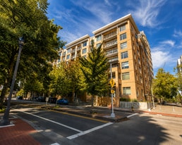 701 Columbia St in Vancouver, WA - Building Photo