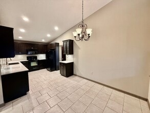 961 E Tom Stokes Ct in Baton Rouge, LA - Building Photo - Building Photo