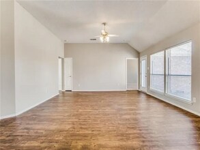 2430 Norwich Dr in Carrollton, TX - Building Photo - Building Photo