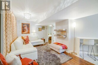 118 Mavety St in Toronto, ON - Building Photo - Building Photo