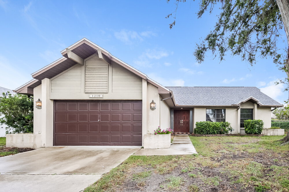 1210 SE 36th Terrace in Cape Coral, FL - Building Photo