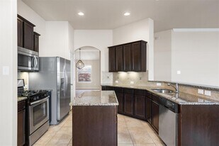 437 Oyster Creek in Buda, TX - Building Photo