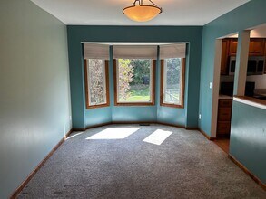 1452 S Hidden Creek Dr in Saline, MI - Building Photo - Building Photo