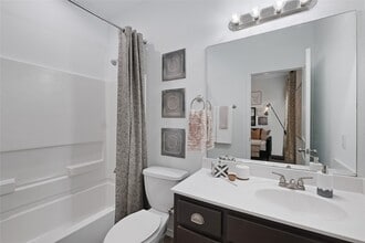 12722 Idledale Dr in San Antonio, TX - Building Photo - Building Photo