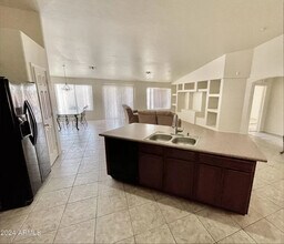 608 W Rattlesnake Pl in Casa Grande, AZ - Building Photo - Building Photo