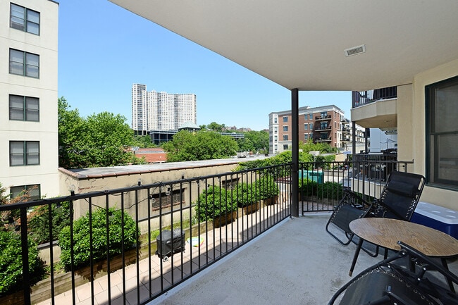 property at 920 Jefferson St