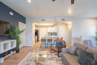 10 W Minnezona Ave in Phoenix, AZ - Foto de edificio - Building Photo