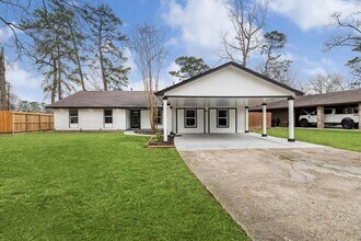 1210 Burning Tree Rd in Humble, TX - Building Photo - Building Photo