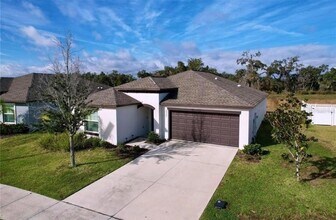 6557 Bar S Bar Trl in Zephyrhills, FL - Building Photo - Building Photo