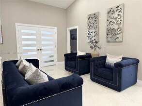 8737 NW 168th St in Miami Lakes, FL - Building Photo - Building Photo