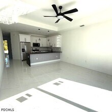 209-211 W 12th St in Lehigh Acres, FL - Building Photo - Building Photo