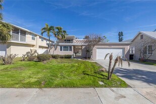 721 Eldorado Ave in Clearwater, FL - Building Photo