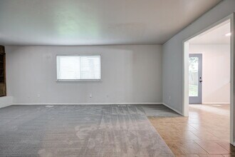 1707 Ridgemont Cir in Norman, OK - Building Photo - Building Photo