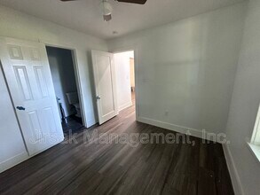 102 7th St SW in Paris, TX - Building Photo - Building Photo