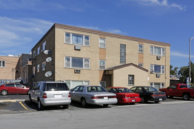 11418 S Harlem Ave in Worth, IL - Building Photo - Building Photo