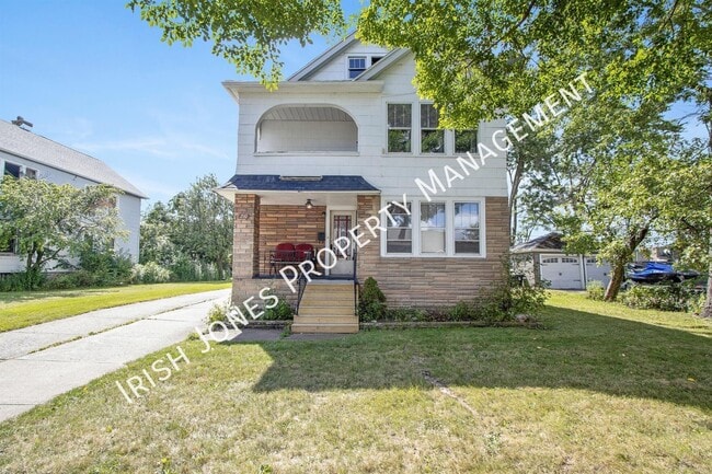 property at 210 W Hazeltine Ave
