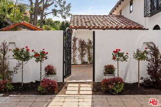 10825 Savona Rd in Los Angeles, CA - Building Photo - Building Photo