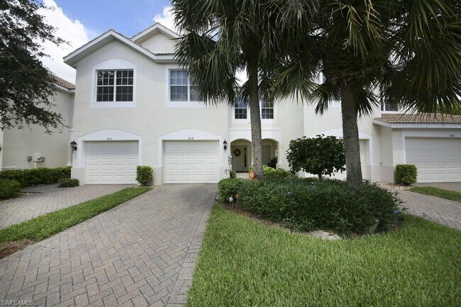 909 Hampton Cir in Naples, FL - Building Photo - Building Photo