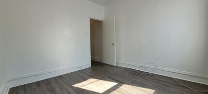 146 N Peach St in Philadelphia, PA - Building Photo - Building Photo