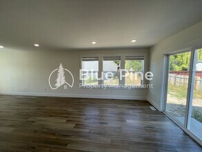 3225 E St in Idaho Falls, ID - Building Photo - Building Photo