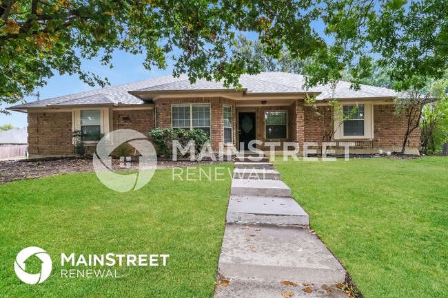 1316 Spyglass Dr