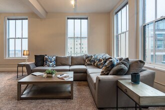 Groton Lofts in Cincinnati, OH - Building Photo - Building Photo