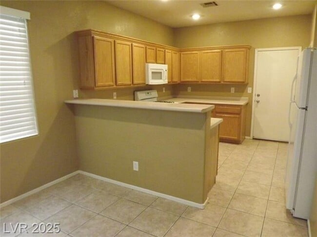 7983 Cook Islands Ct in Las Vegas, NV - Building Photo - Building Photo