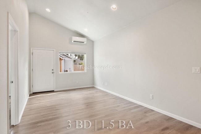 property at 826 SE 155th Ave