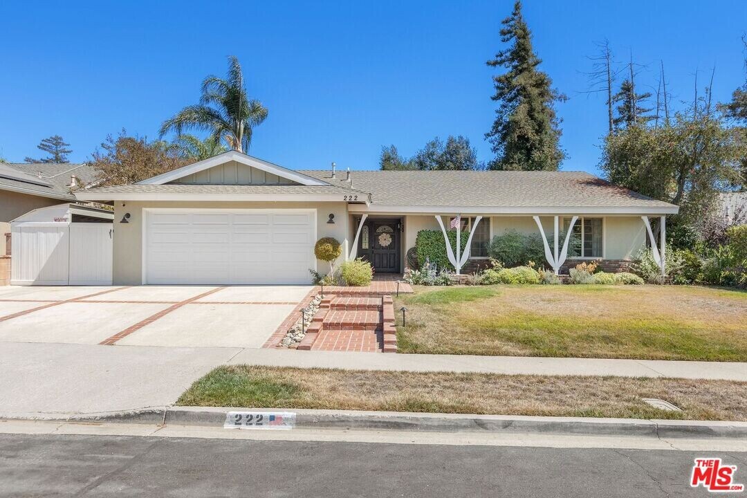 222 Dickenson Ave in Thousand Oaks, CA - Building Photo
