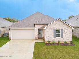 234 Sidney Oaks Dr in Duson, LA - Building Photo