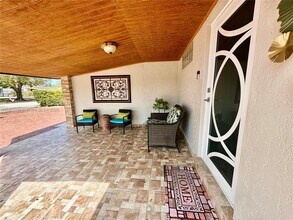 660 W 70 Pl in Hialeah, FL - Building Photo - Building Photo