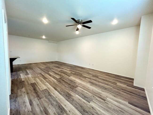 959 S Rupple Rd in Fayetteville, AR - Building Photo - Building Photo