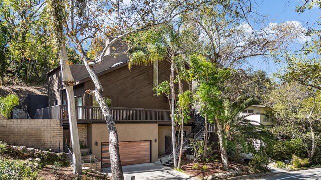property at 1726 La Loma Rd