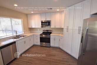 2314 Hollow Oak Ave in North Las Vegas, NV - Building Photo - Building Photo