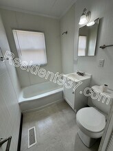 142 Circle Dr W in Dayton, OH - Building Photo - Building Photo