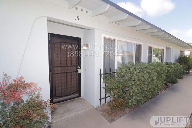 3839 Vista Campana N in Oceanside, CA - Building Photo - Building Photo
