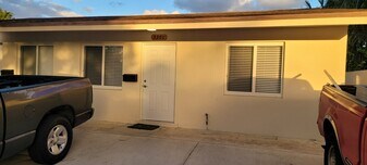 3360-ne16 NE 16th Ave in Oakland Park, FL - Building Photo