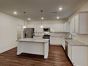132 Rivulet Dr in Holly Springs, GA - Building Photo - Building Photo