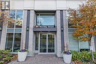 111 Worsley St in Barrie, ON - Building Photo - Building Photo